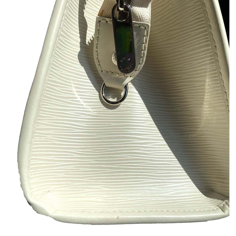Louis Vuitton Madeleine PM Epi Shoulder Bag - Picture 6 of 10